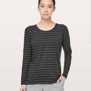 Lululemon Emerald Long Sleeve Strioe Heathered Black White Top Size 10*